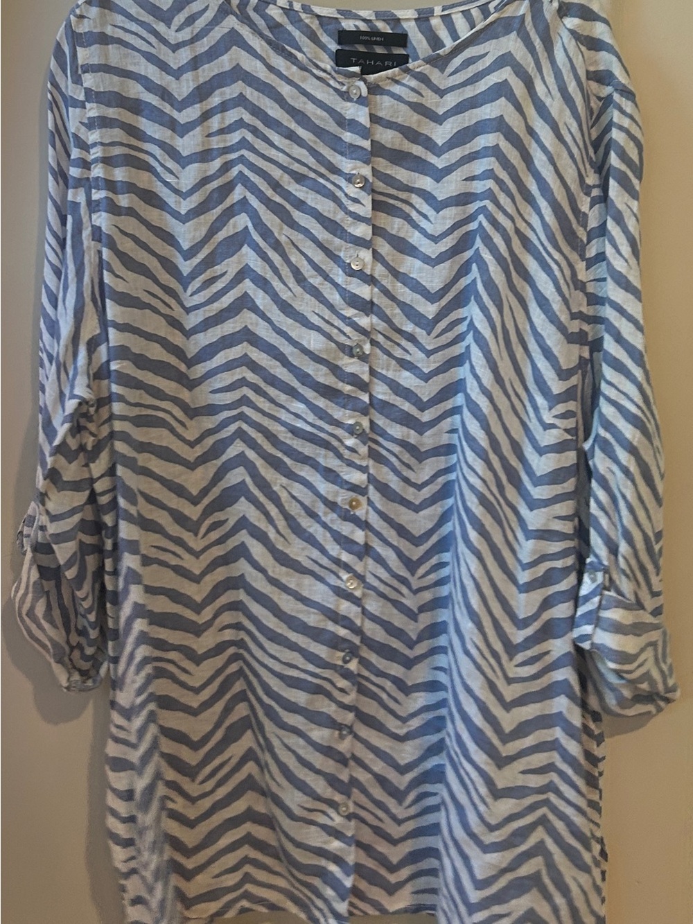 Tahari Blue & White Zebra-Pattern Button Front Tunic